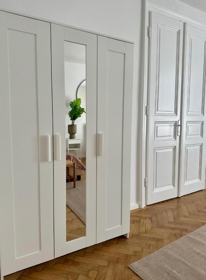 Designer Apartment Near Main Station فيينا المظهر الخارجي الصورة