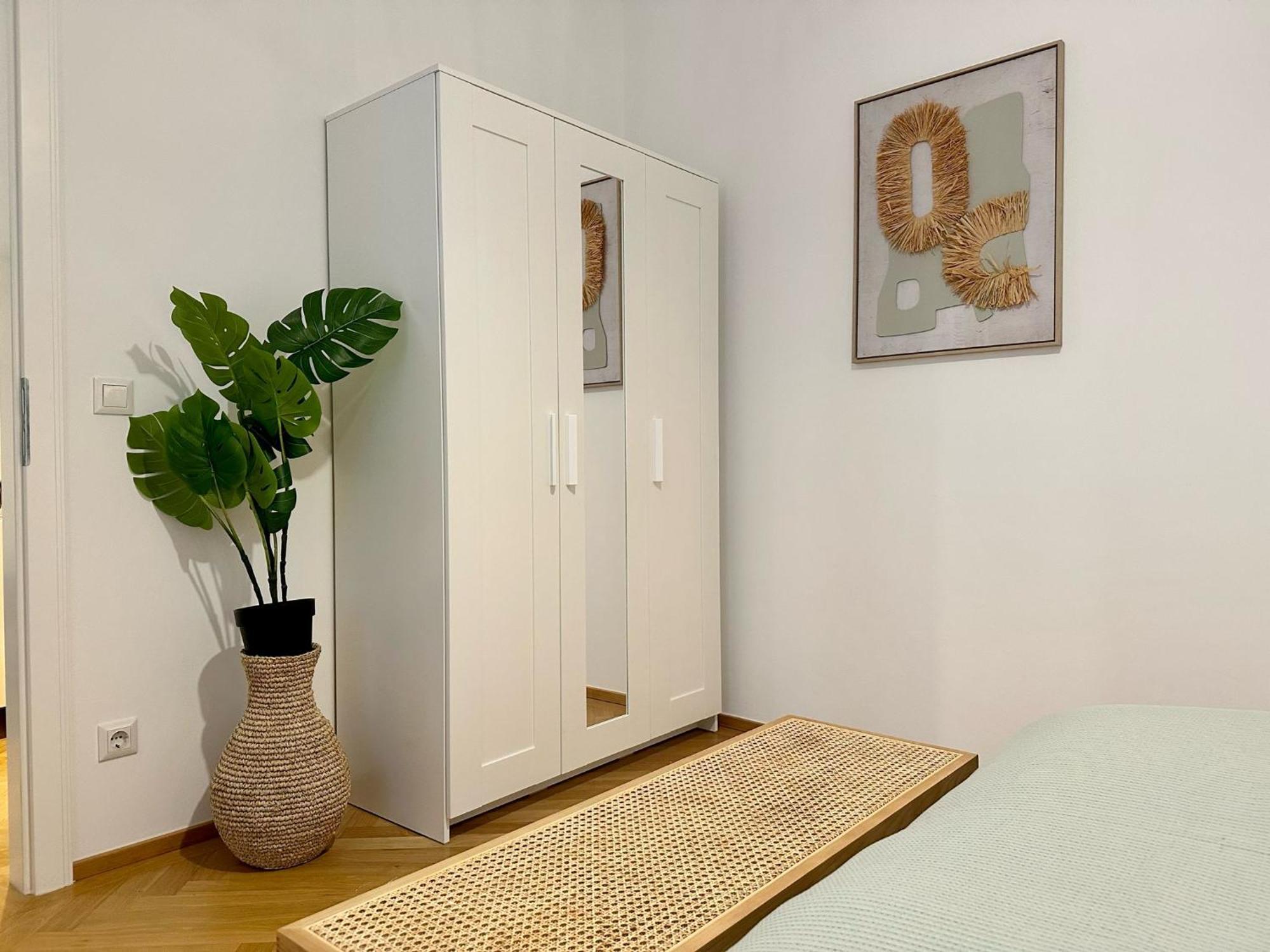 Designer Apartment Near Main Station فيينا المظهر الخارجي الصورة