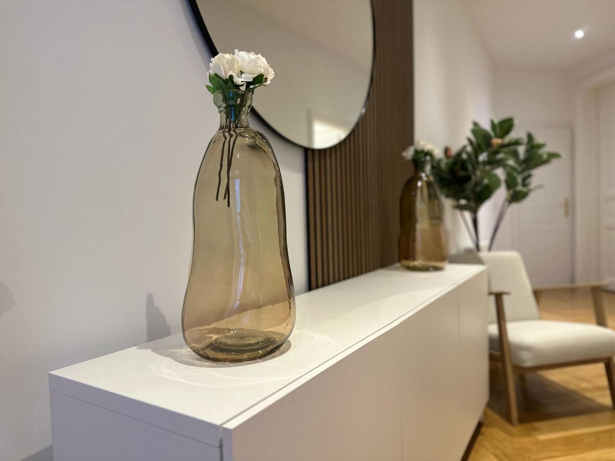 Designer Apartment Near Main Station فيينا المظهر الخارجي الصورة